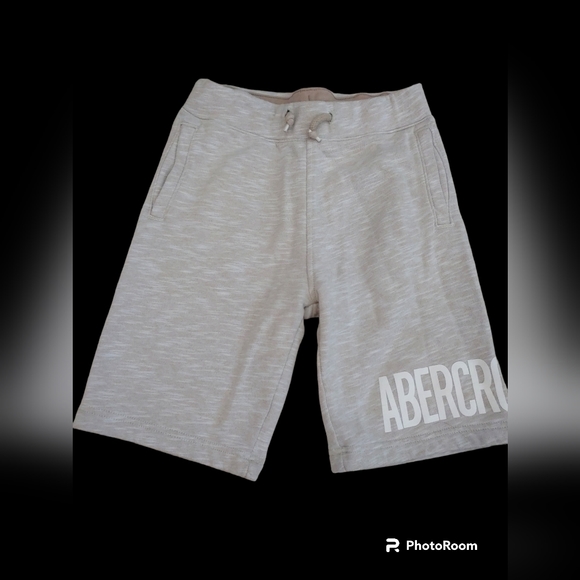 Abercrombie Heather Brown shorts boys 9/10 - Picture 1 of 2